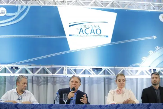 Tribunais em Ação apresenta estratégias para avanço da Educação a gestores da Região Oeste