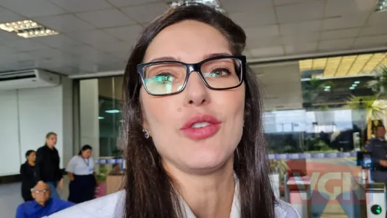 Janaina Riva nega articulação para Câmara Federal e reafirma foco no Senado em 2026 O deputado Paulo Araújo teria garantido que Janaina seria candidata a deputada federal