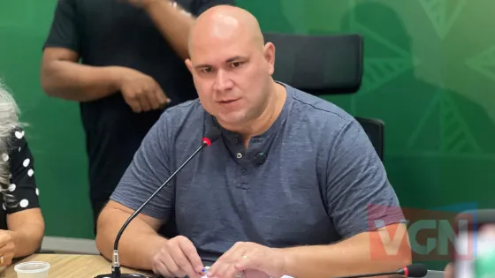 Abilio promete enviar no início de fevereiro projeto para “destravar” obras Engenheiros e arquitetos vão poder fazer pequenas obras e construções sem autorização da Prefeitura