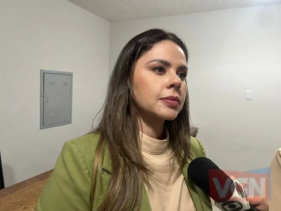 Michelly Alencar afirma que UBS estão sendo vistoriadas para atender população em Cuiabá Segundo a vereadora, a razão que justificaria que a população não pudesse ser atendida nas unidades não é a incapacidade de elas realizarem os atendimentos, mas sim a falta de estrutura adequada