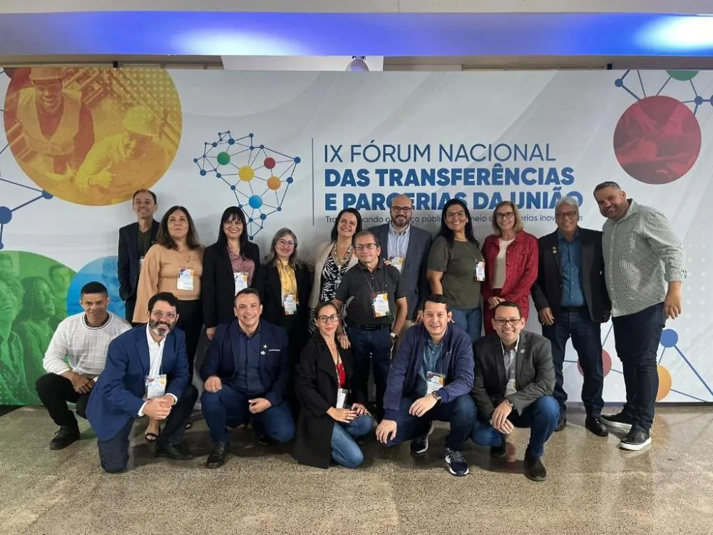 Placas foram entregues pela ministra da Gestão e da Inovação em Serviços Públicos, Esther Dwec, em reconhecimento pela atuação na avaliação da Gestão Pública