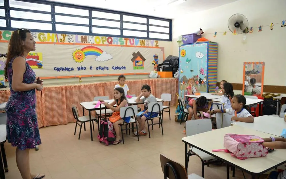 Aberta seleção para 80 mil bolsas de iniciação à docência