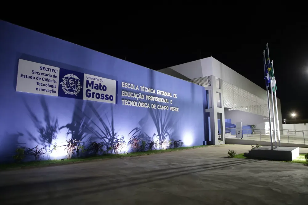 Escola Técnica abre processo seletivo para três cursos profissionalizantes