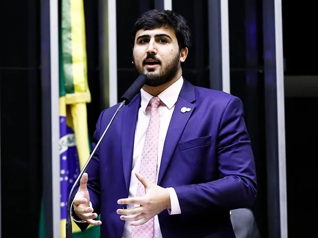 Deputado Emanuelzinho comemora novo parecer da PGR sobre Transporte Zero