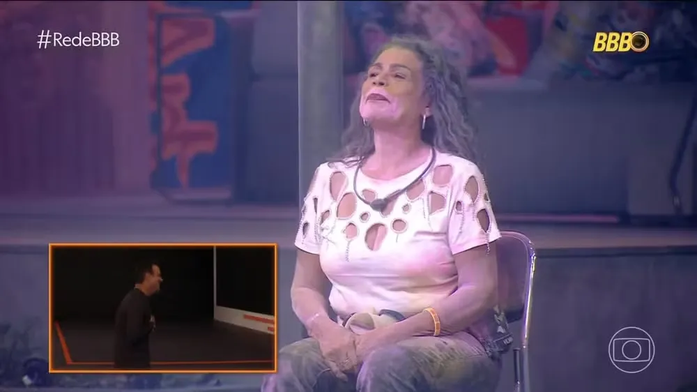  Bombástico: veja reação de Tadeu Schmidt a duelo de Vilma e Delma no Sincerão Quadro também entrega a boneca Vilmoca para a sister, após sua Eliminação do BBB 25