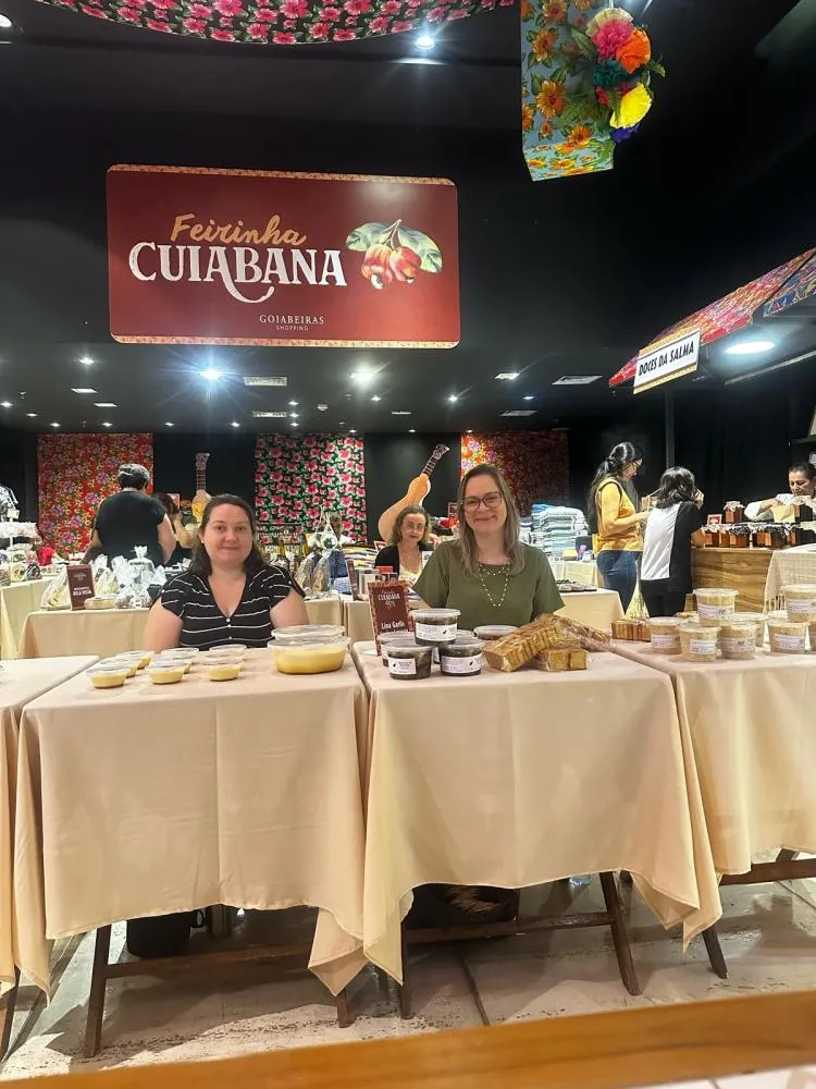 Feirinha Cuiabana celebra os 306 anos da capital com Flor Ribeirinha, mestre Alcides e oficina de pintura na terça (08)