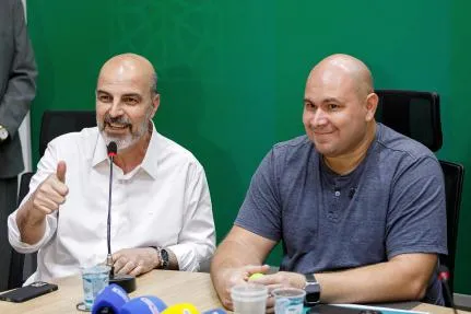 13 dias após a posse, secretário de Educação tira 'férias' e é substituído