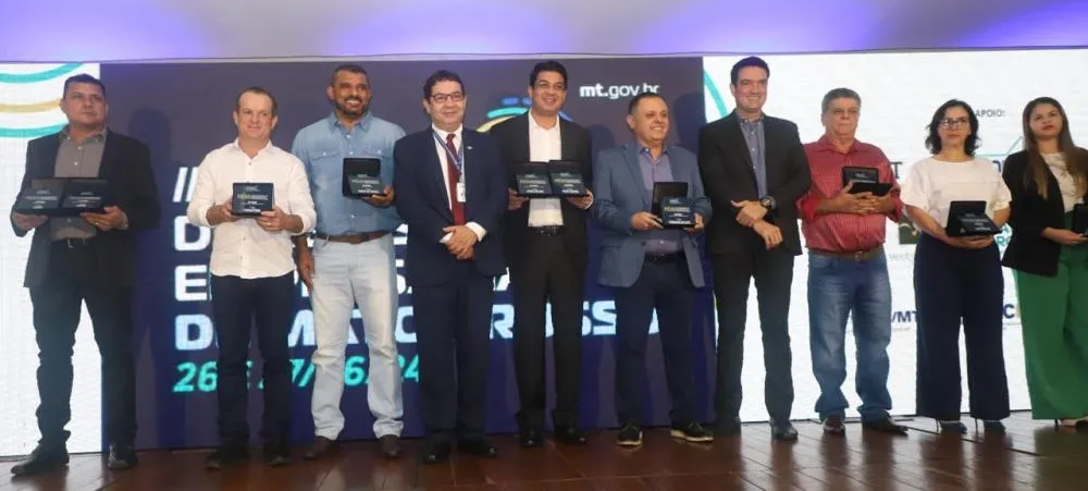 Várzea Grande recebe três prêmios de Excelência em Integração e Simplificação Empresarial