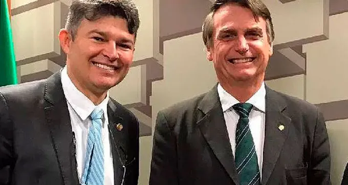  Bolsonaro já se compromete em apoiar Medeiros ao Senado