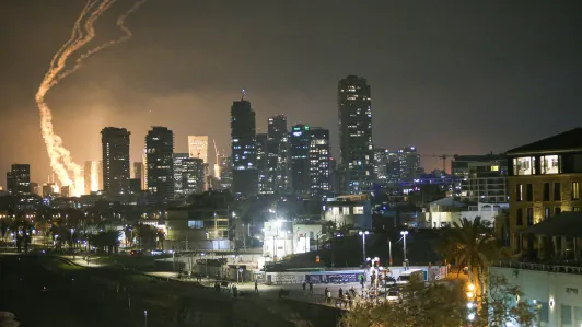 Israel diz ter destruído um terço dos lançadores de mísseis do Irã Força Aérea israelense eliminou mais de 20 mísseis antes de serem disparados, informou nesta segunda-feira (16) o porta-voz das Forças de Defesa de Israel (FDI), Effie Defrin