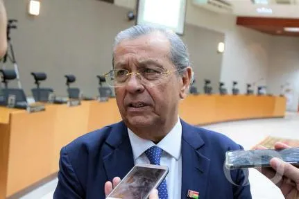 Jayme Campos pede fim de debate ideológico; 'atrapalha o Brasil
