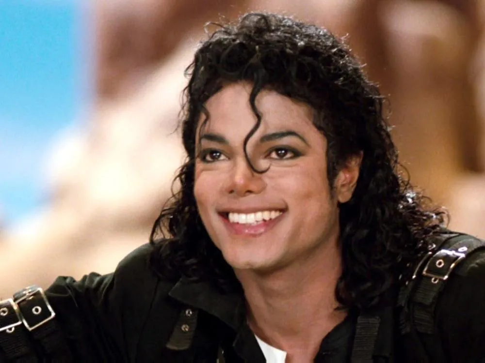 À beira da falência? Ex-advogado revela situação de Michael Jackson na época da morte Nesta quarta, completam-se 16 anos desde a morte do Rei do Pop, ocorrida em 25 de junho de 2009, aos 50 anos, em decorrência de uma parada cardíaca causada por uma overdose de sedativos e propofol