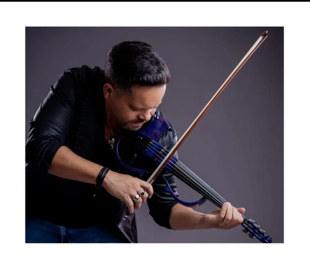Violinista Yllen Almeida apresenta a 2ª edição do Show Trilhas para emocionar a plateia