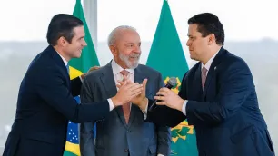 Relação do governo com Congresso é negativa para 51% dos deputados Foram entrevistados 203 deputados federais, entre os dias 7 de maio de 30 de junho; margem de erro é de 4,5 pontos percentuais, para mais ou para menos
