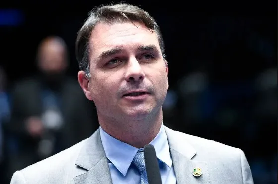 Jayme Campos aceita denúncia e Conselho de Ética abre processo contra Flávio Bolsonaro