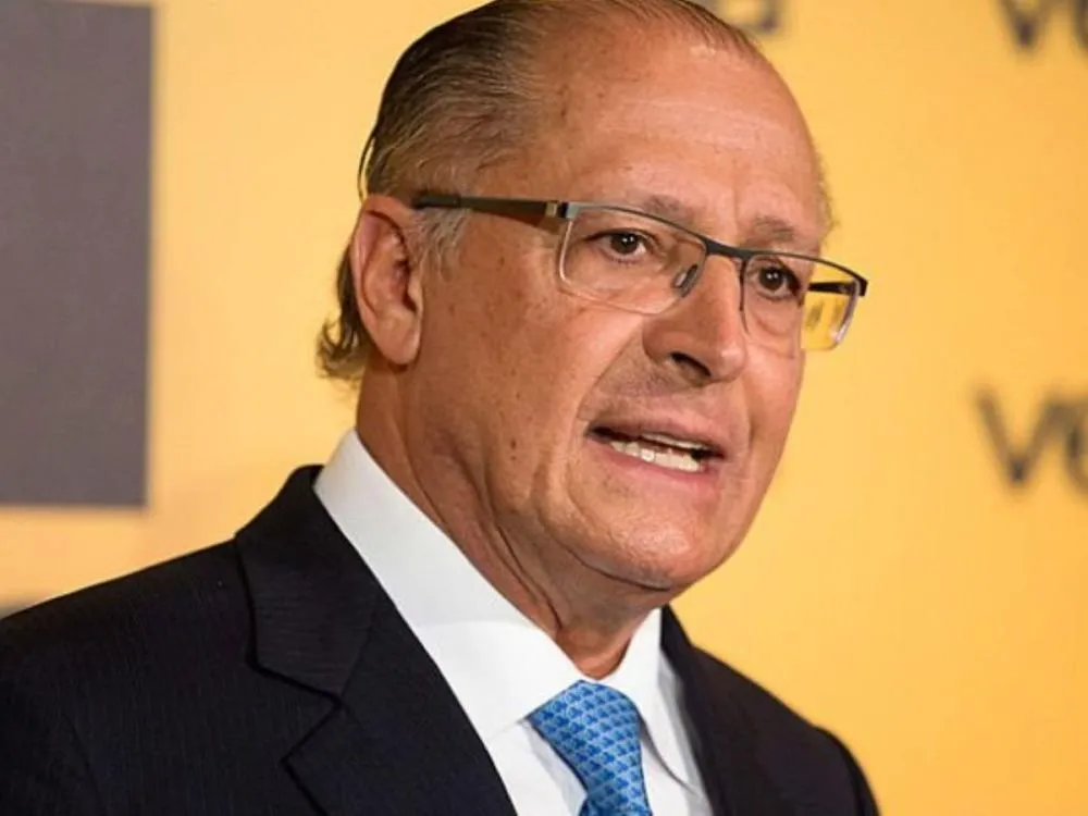 “Um atentado à economia”, diz Alckmin sobre Bolsonaro e tarifaço de Trump A fala ocorreu depois que o presidente dos Estados Unidos, Donald Trump, anunciou tarifas de 50% sobre produtos brasileiros