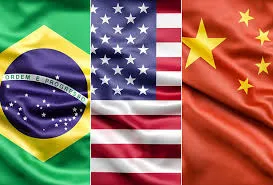 Trump joga o Brasil para os braços da China A crise com os Estados Unidos está colocando o Brasil diante de escolha perigosa: a de ter de optar no grande confronto geopolítico mundial entre Estados Unidos e China