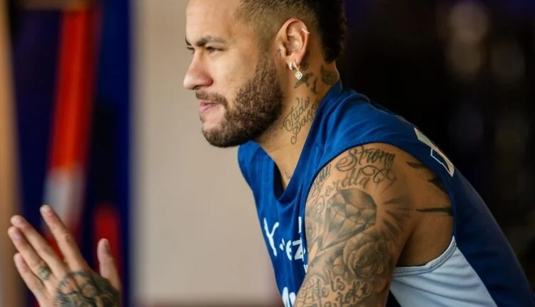 Neymar assinou com time quatro vezes campeão da Champions League https://portalcruzeirense.com.br/neymar-assinou-com-time-quatro-vezes-campeao-da-champions-league/