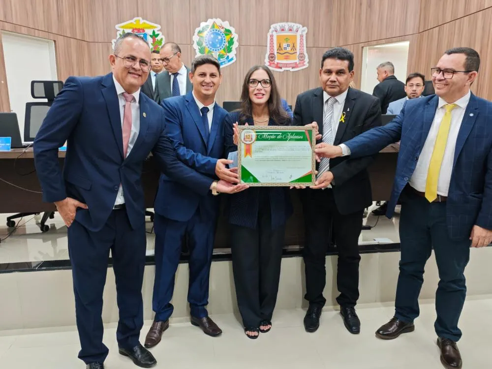 “Aquele que não reconhece o vereador, ele não conhece a democracia de verdade”, afirma Deputada Janaina ao receber moção de aplausos em Várzea Grande