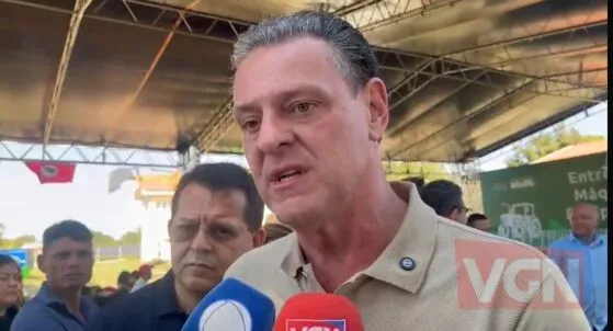 Brasil enfrentará de cabeça erguida sanções americanas, diz Fávaro Ministro da Agricultura afirmou que decisão do STF contra Bolsonaro não cabe à diplomacia estrangeira e que país agirá com “altivez”