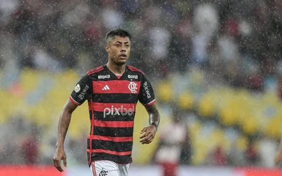 Bruno Henrique escapa de suspensão e vai jogar semifinal Atacante do Flamengo recebeu multa de 25 mil dólares da Conmebol