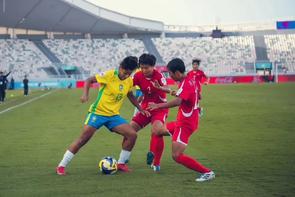 Seleção perde para a Coreia do Norte e disputará o terceiro lugar na Copa do Mundo Sub-17 Feminina