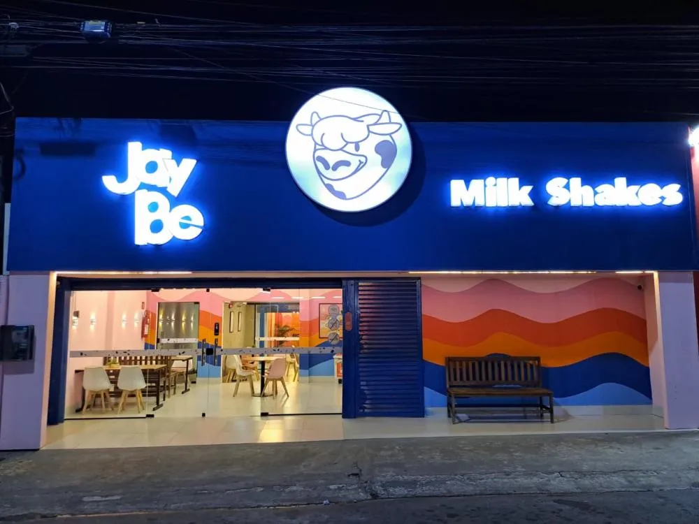 PROSA & COZINHA: O RESGATE AFETIVO EM FORMA DE MILK SHAKE NA JAYBE