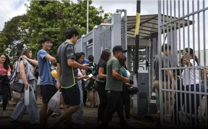 Enem 2024: portões são abertos para o 2º dia de provas