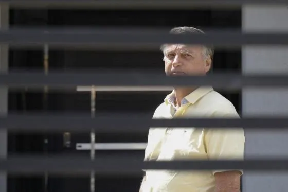 Bolsonaro passa por perícia médica para avaliar cirurgia nesta quarta (17)