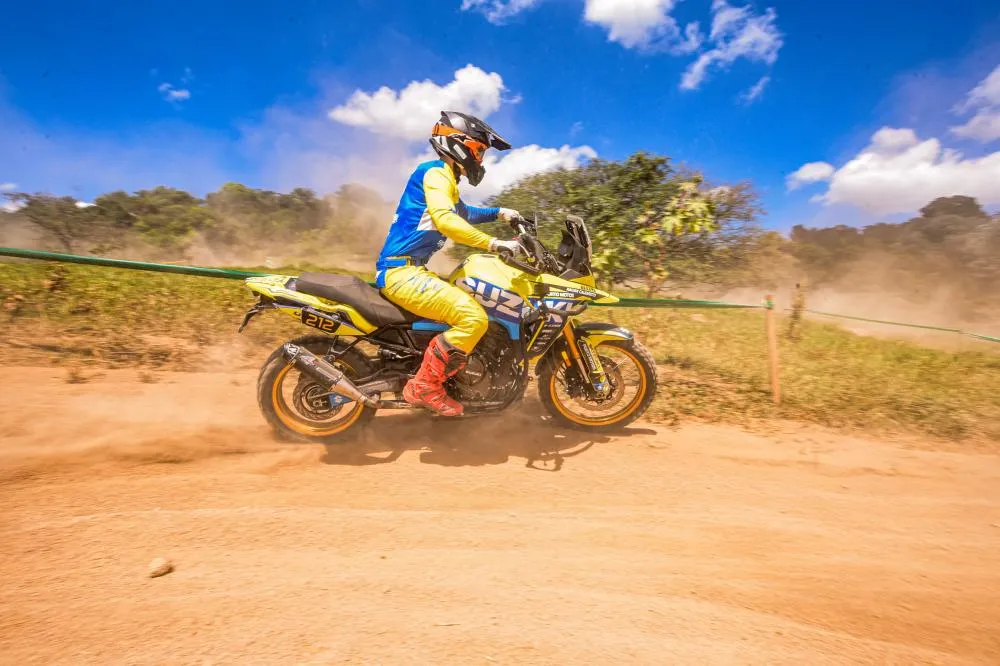 Família, superação e pódio marcam estreia de pilotos mato-grossenses no BITES 2026