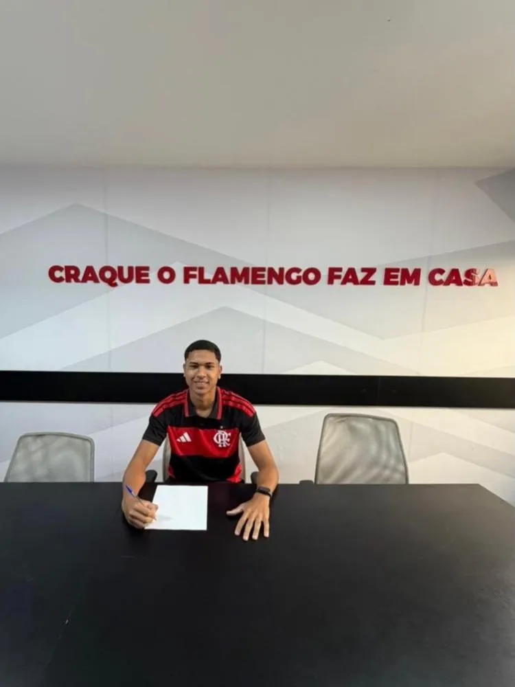 Flamengo acerta contratação do zagueiro Weverson, ex-Cuiabá, para o sub-20