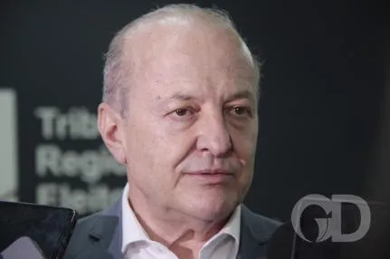 Caminhão de empresa ligada à família Pivetta é apreendido com 200 kg de drogas