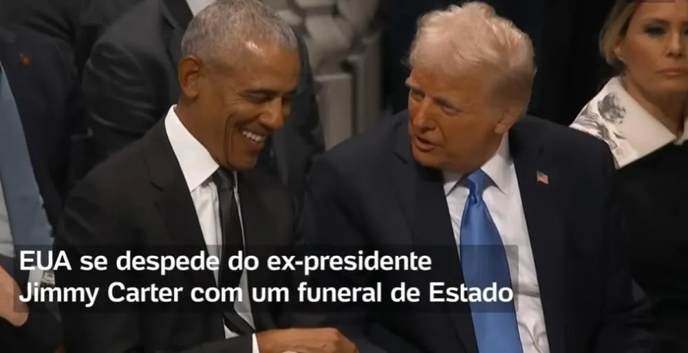 Trump e Obama conversam e ficam lado a lado durante funeral de Jimmy Carter