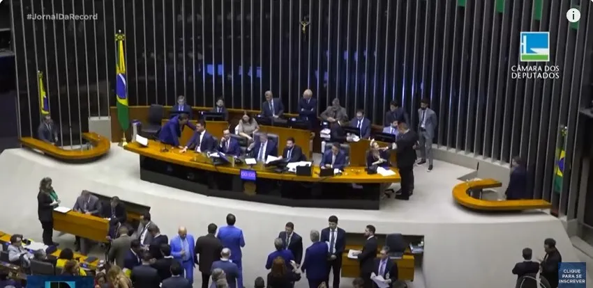 Governo consegue aprovar regime de urgência na Câmara para votação do pacote de corte de gastos